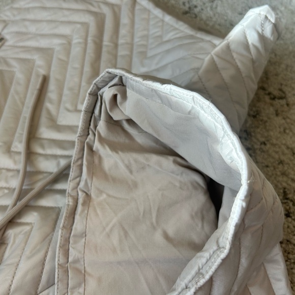 Athleta NWT padded shorts size 14 super cute good/beige - Picture 12 of 13